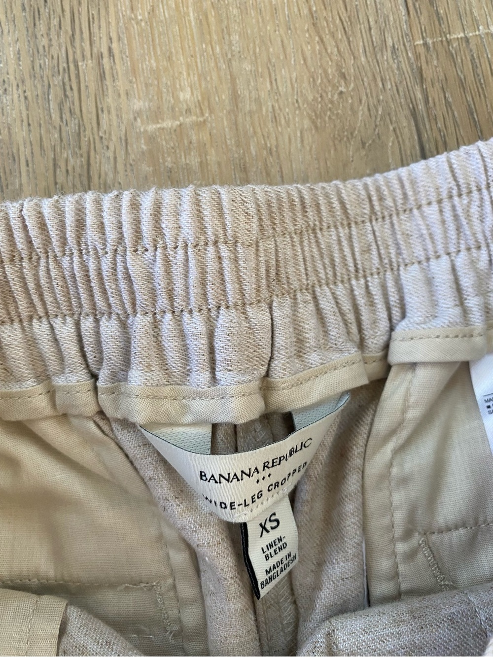 Banana Republic Beige Wide-Leg Cropped Pants - Picture 4 of 7